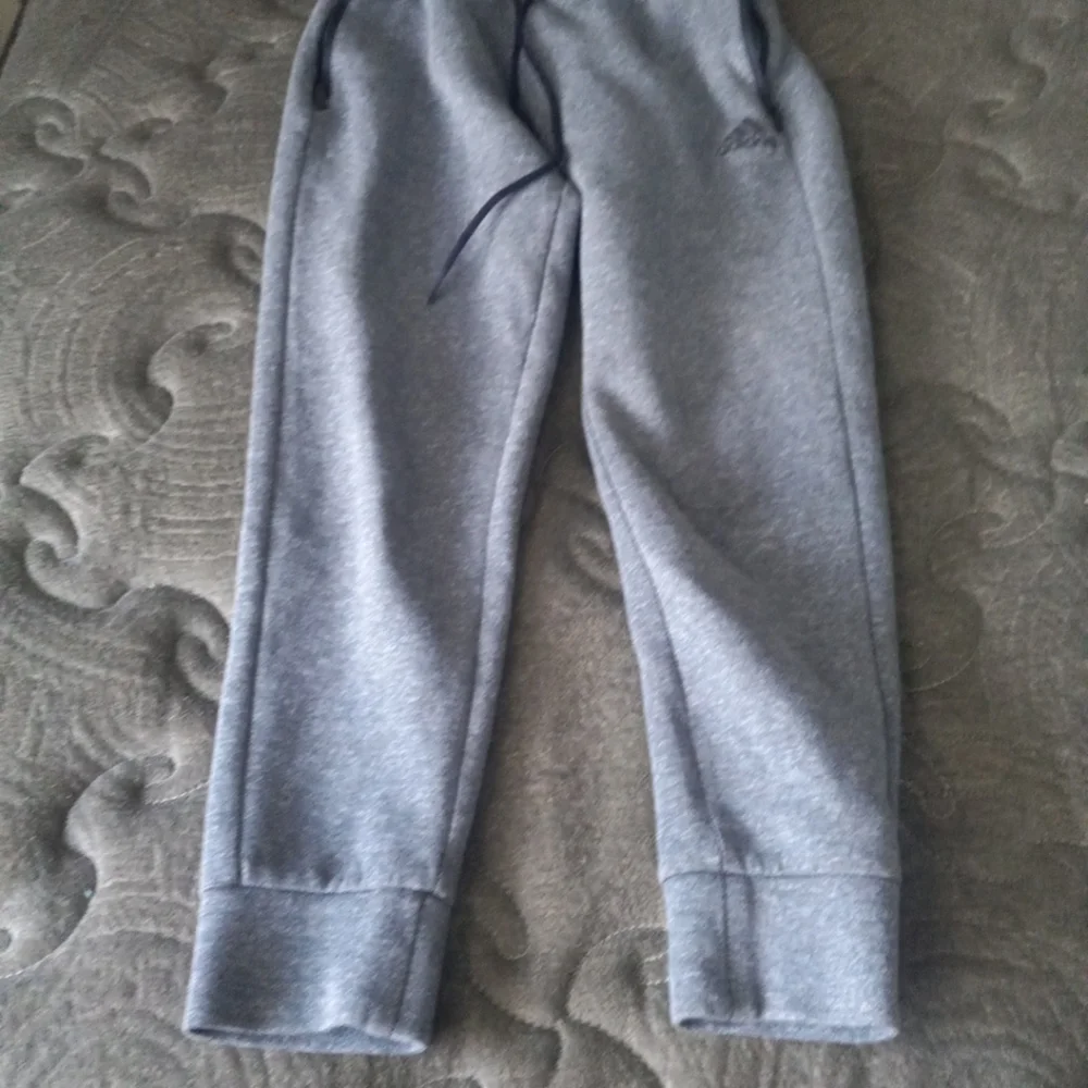 Adidas Sweatpants Size XS Youth Boy Grey Stripes Jogger - Picture 5 of 9